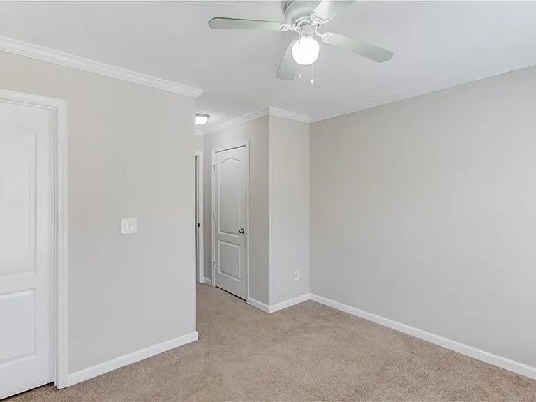 11007 Lorin Way — Photo 30