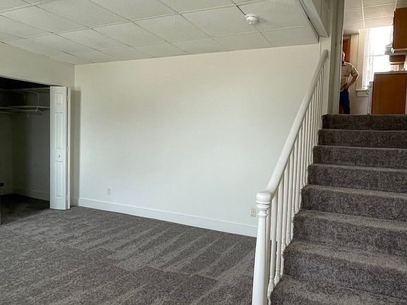5th image of 527 High St