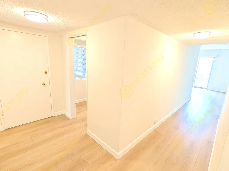 11940 Montana Ave #30-201 — Photo 21