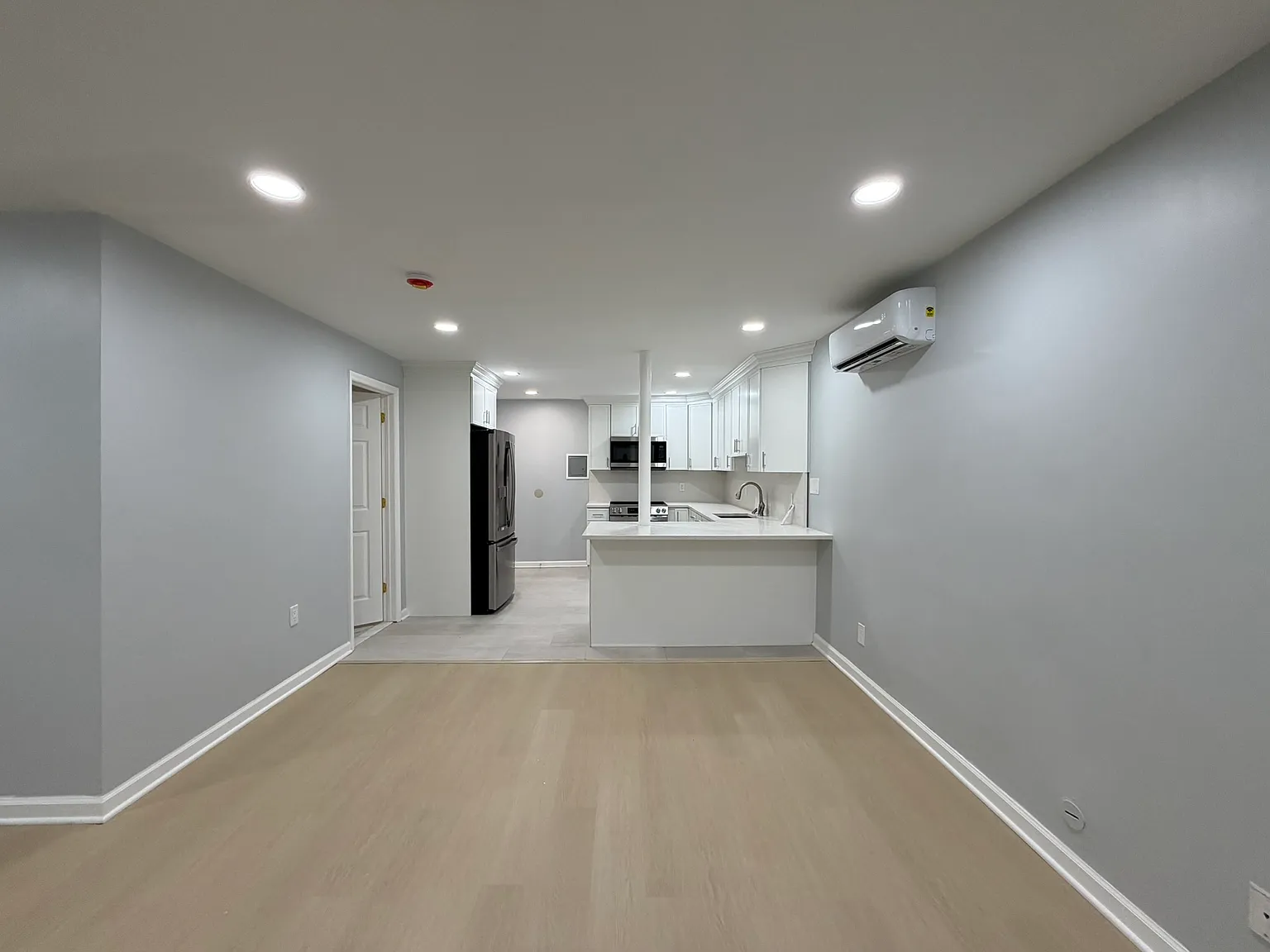 1 bed, 650 sqft, $1,500 — Photo 4