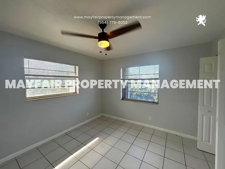 1534 SE 15th St #11 — Photo 6