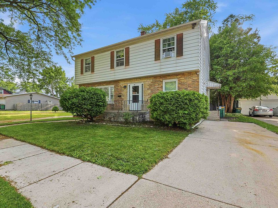 1st image of 288 Lloyd St