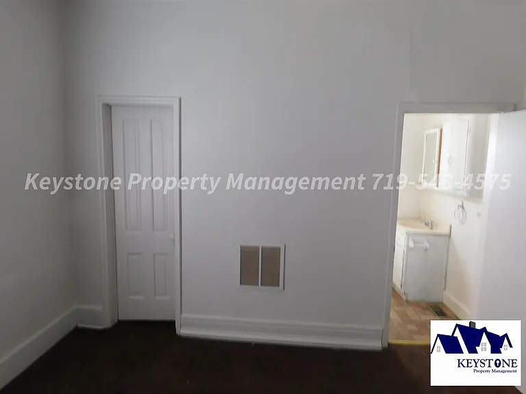 906 N Glendale Ave — Photo 11