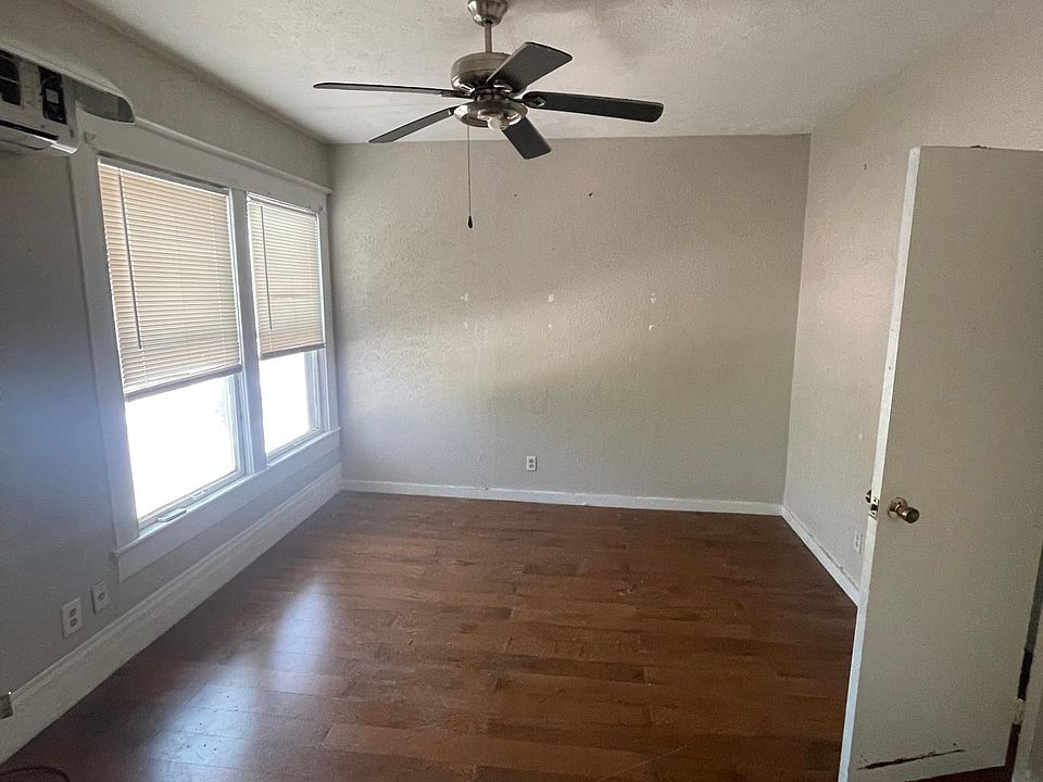 1st image of 1410 W Oak St #4