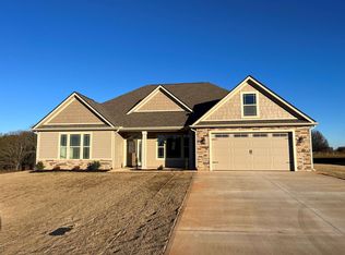 1016 Messer Farm Ln, Inman, SC 29349