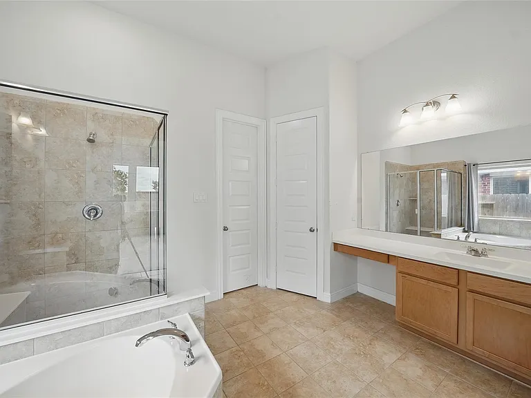 3902 Palmer Meadow Ct — Photo 21