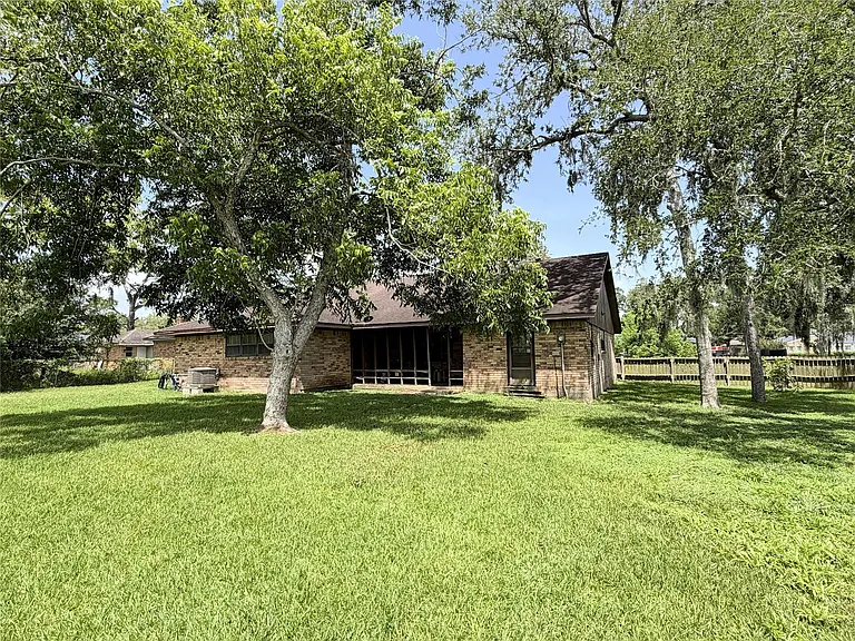 2603 Brom Bones Blvd — Photo 24