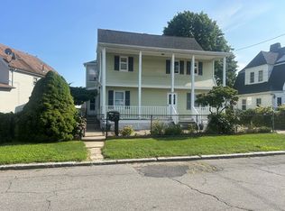 28 Gosnold St, New Bedford, MA 02740