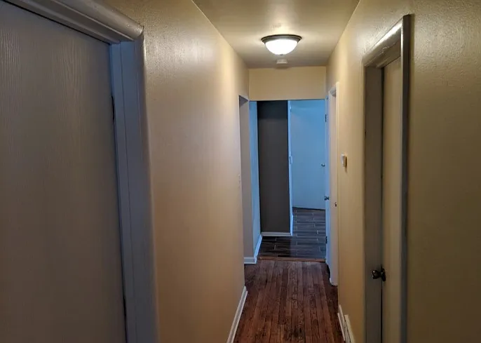 2139 W Silver Spring Dr — Photo 21