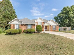 105 Woodway Ln, Warner Robins, GA 31088