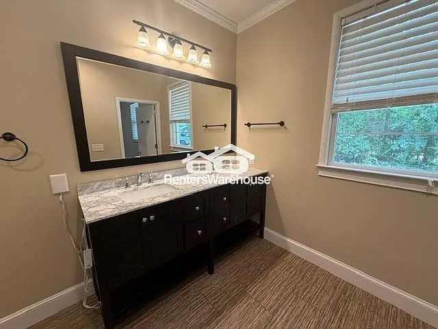 1020 Anderson St — Photo 18