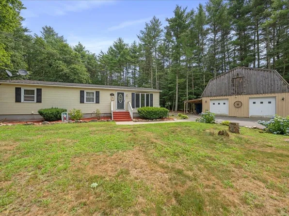 3 Giordani Lane, Sandown, NH 03873
