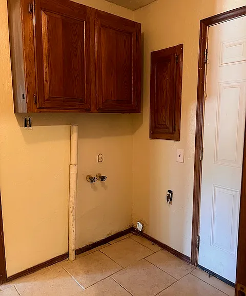 1207 Heather Ln — Photo 6
