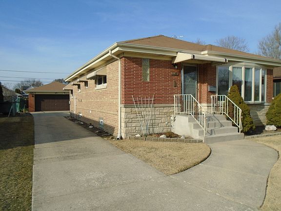 2nd image of 6912 W Birchwood Ave