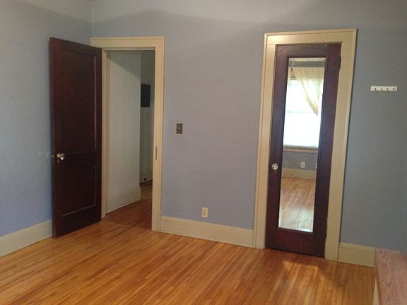 4th image of 3141 Dupont Ave S