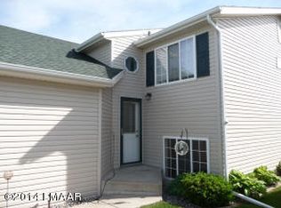 3330 38th St S, Moorhead, MN 56560