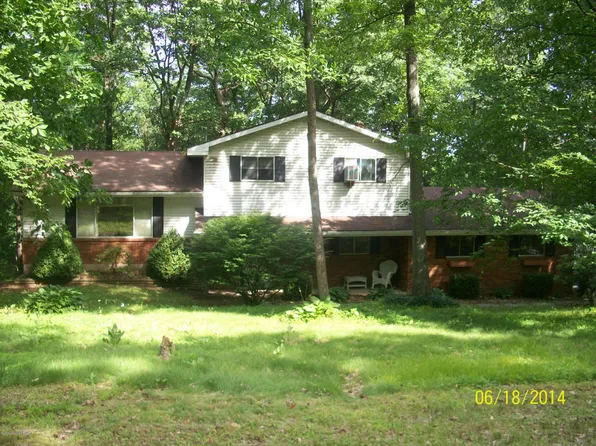 130 R Pope Rd, Stroudsburg, PA 18360