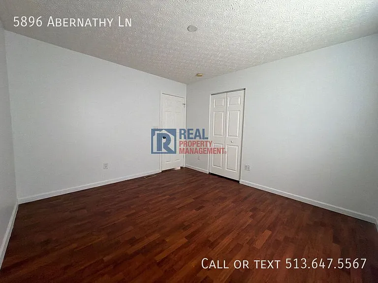 5896 Abernathy Ln — Photo 12