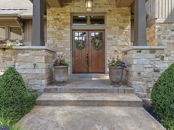3rd image of 14950 Geist Ridge Dr