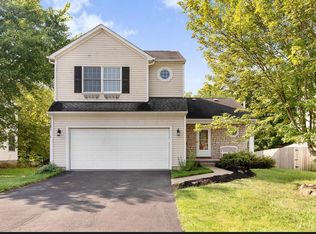 723 Ridgeview Dr, Pataskala, OH 43062