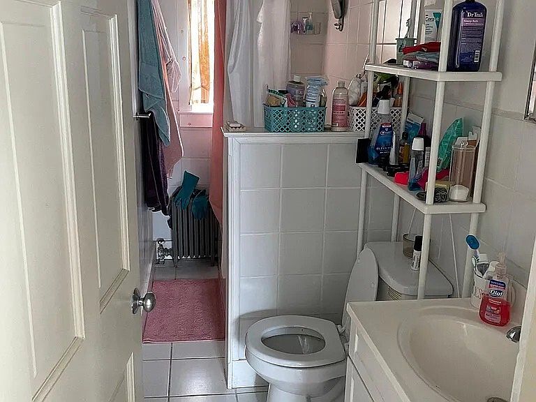 1st image of 281 Williams St #2