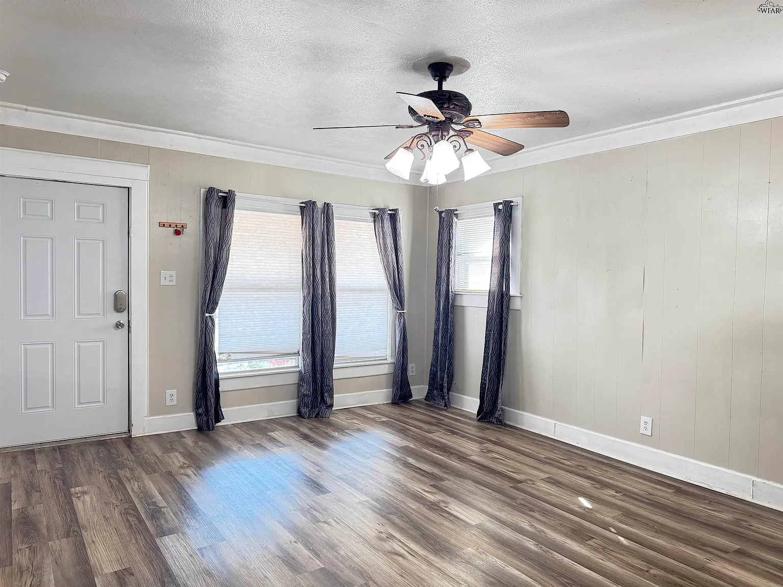 2 bed, 1.0 bath, 1032 sqft, $1,300 — Photo 4