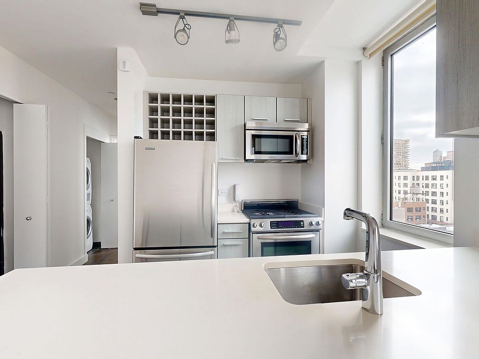 1st image of 801 Amsterdam Ave APT 11C