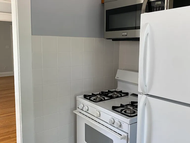 3515 Fairmount Blvd #1 — Photo 17