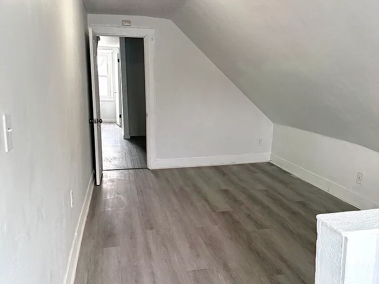 21 Edgar St #2 — Photo 11