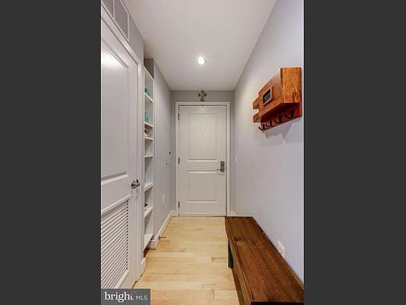 3rd image of 820 N Pollard St APT 412