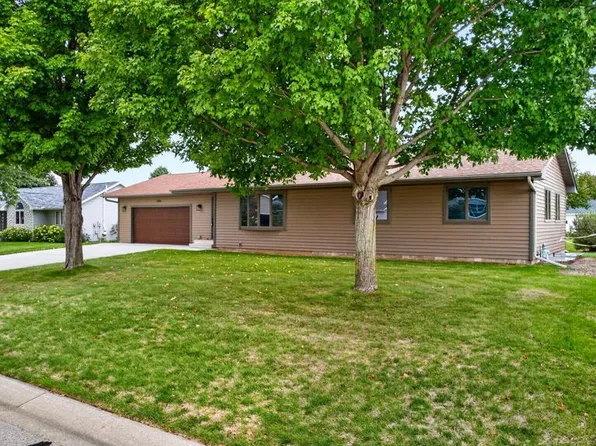 1320 N Garden St, Lake City, MN 55041