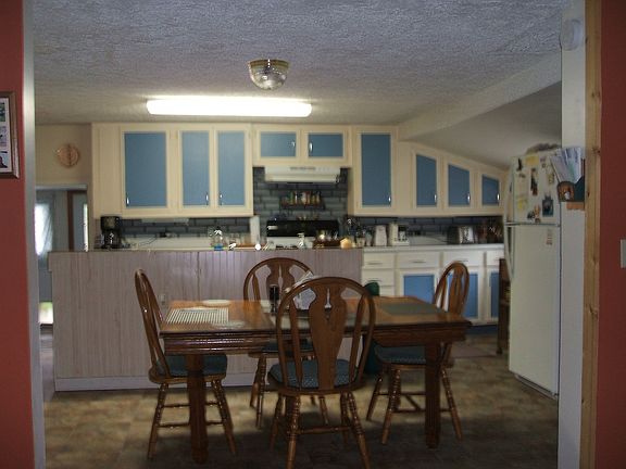 4th image of 567 S Catalpa Ave
