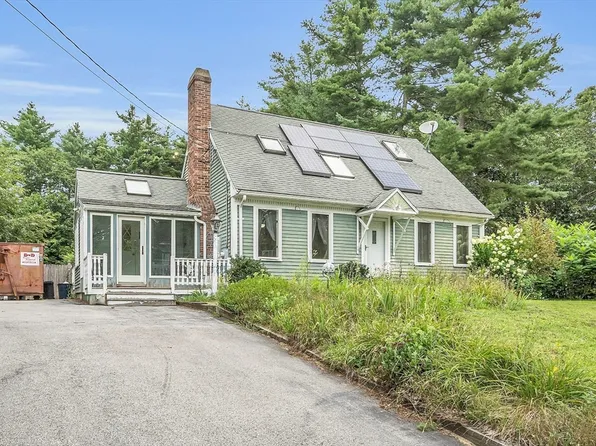 65 Maplewood Dr, Townsend, MA 01469