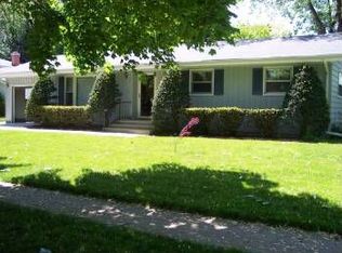 1819 Lin Lor Ln, Elgin, IL 60123