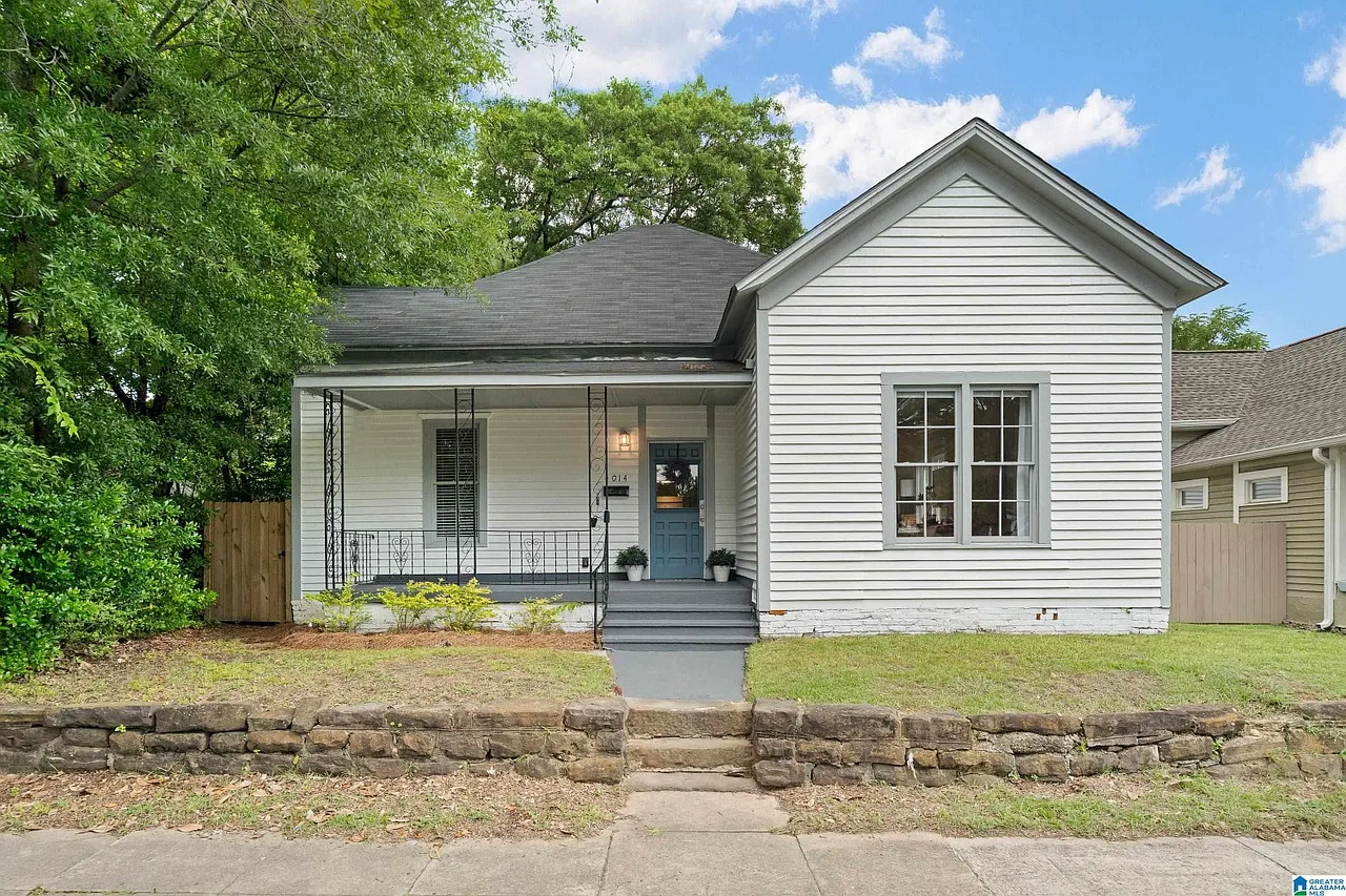 3 bed, 1882 sqft, $2,350 — Photo 1
