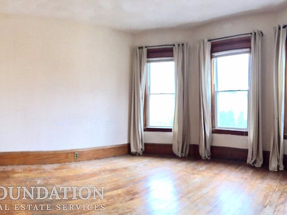 5th image of 28 Burton St #1