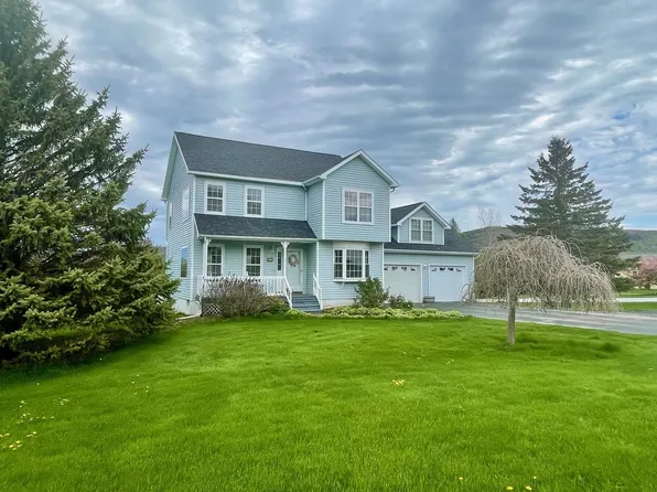 17 Laurie Avenue, St. Albans Town, VT 05478