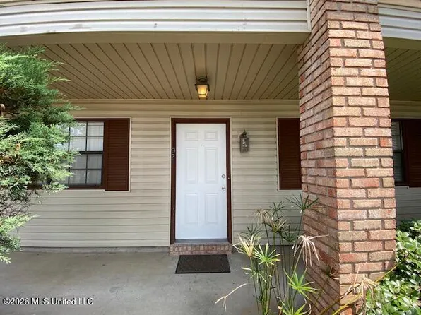 2510 Pass Rd APT 102, Biloxi, MS 39531