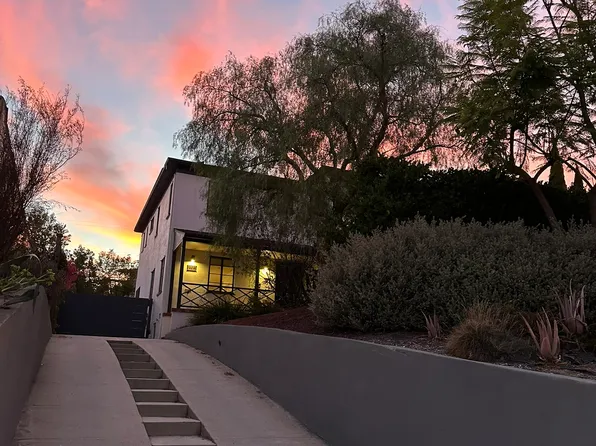 2823 Griffith Park Blvd, Los Angeles, CA 90027