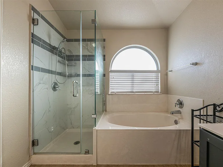 207 Baldwin St — Photo 16