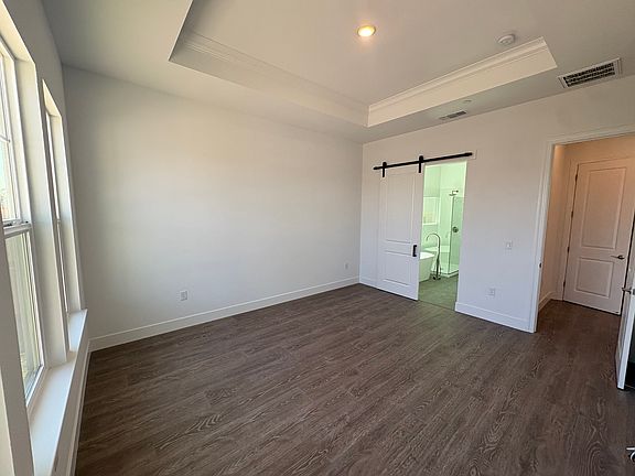 4th image of 17898 Moonstone Way