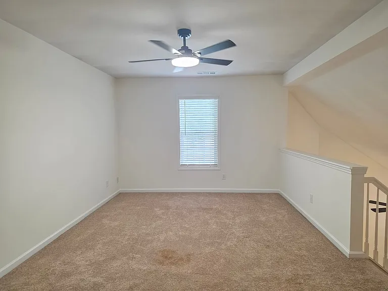 172 Stoneforest Dr — Photo 16
