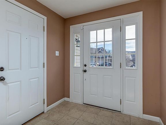 2nd image of 3501 Lakeview Hts