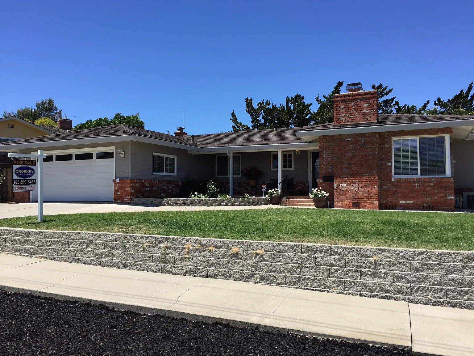 4236 Campbell Dr photo 1