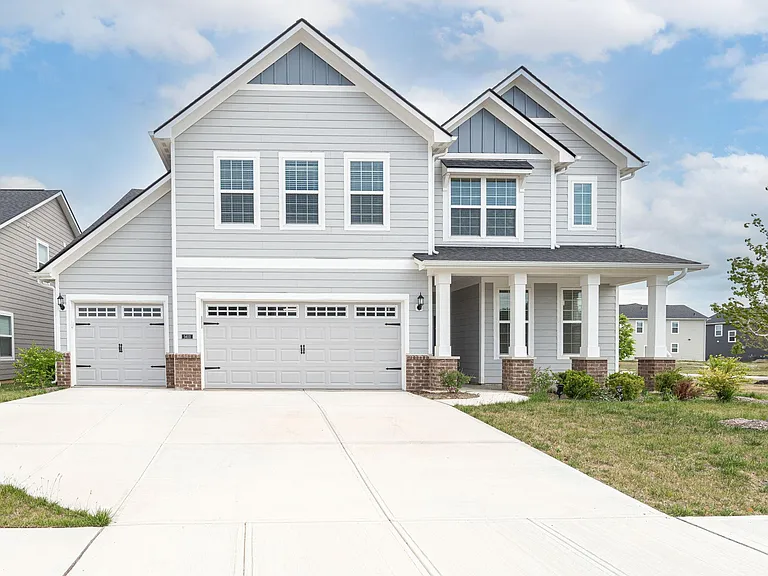 5403 Veranda Dr — Photo 2