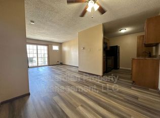 1010 N Walnut St UNIT 8, Maryville, MO 64468