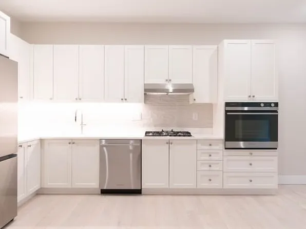 197 Green St, Jamaica Plain, MA