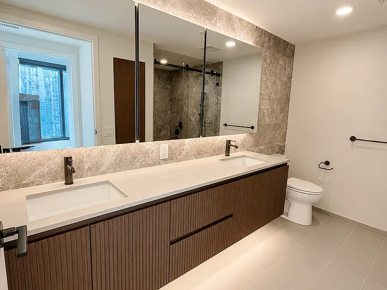 333 Ward Ave #1706 — Photo 7