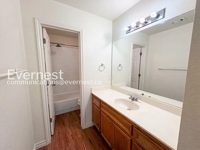 202 Tamara Dr #B — Photo 4