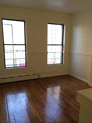 Rented by Nilou & Associates Realty Corp.  | media 6